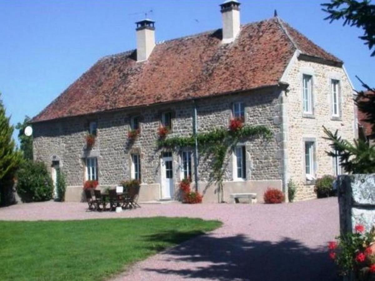 Gite Les Aubues Lormes Екстер'єр фото